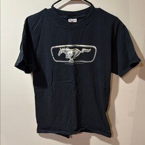 Men’s vintage ford mustang emblem T-Shirt